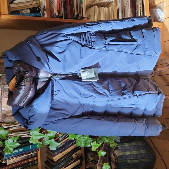 Women's Navy Blue HEAVY DUTY winter coat - Picture 9 of 10